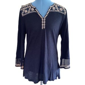 Lucky Brand Navy Embroidered V-neck Pullover Top Size M